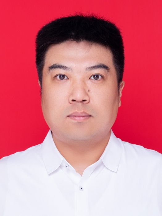 王晉(山西省介休市委常委、市政府黨組成員、副市長) 王晉(山西省介休市委常委、市政府黨組成員、副市長)