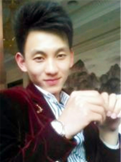 李興易 李興易