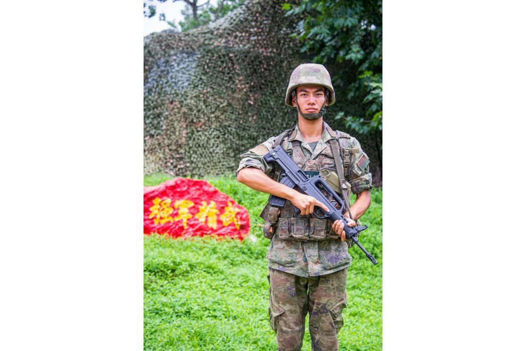 徐威(上海交通大學畢業生、軍人) 徐威(上海交通大學畢業生、軍人)