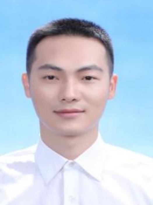 李文彬(黑龍江省大興安嶺地區呼中區教育局副局長) 李文彬(黑龍江省大興安嶺地區呼中區教育局副局長)