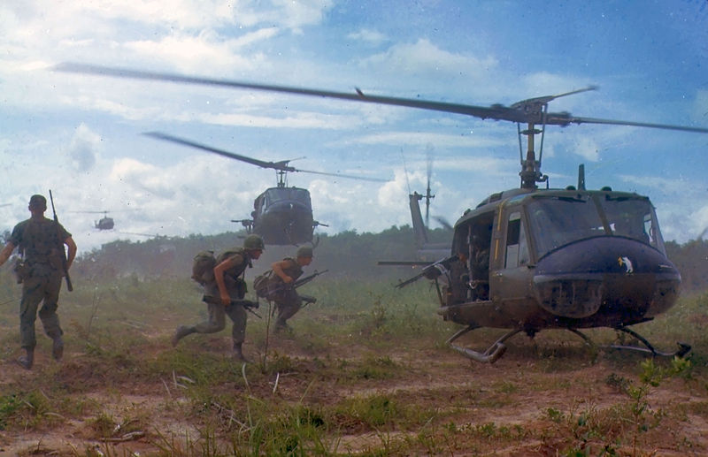越南戰場上的UH-1直升機