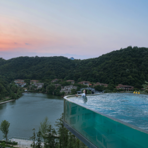 懸空泳池 懸空泳池