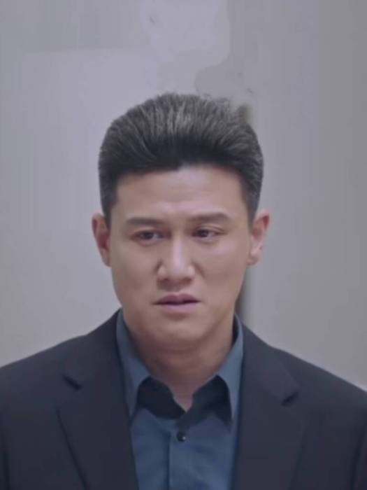李功權(現實題材電視劇《突圍》中的角色) 李功權(現實題材電視劇《突圍》中的角色)