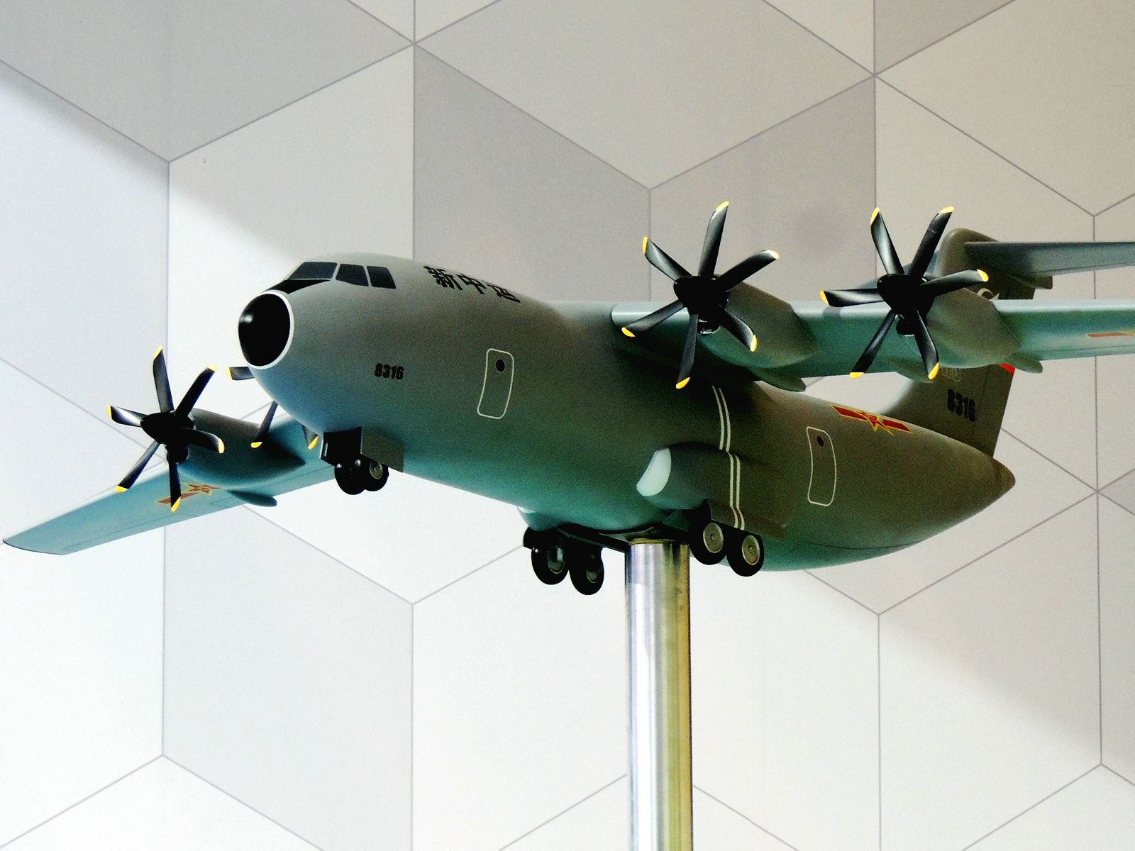 珠海航展上的運-30運輸機模型