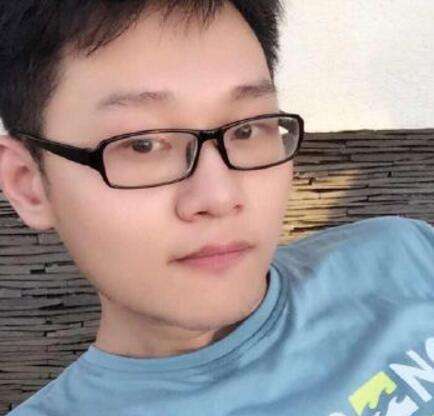何昊(何炎仿之子) 何昊(何炎仿之子)