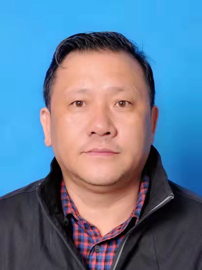 張藝鑫 張藝鑫