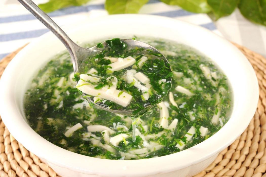 牛奶菠菜湯 牛奶菠菜湯