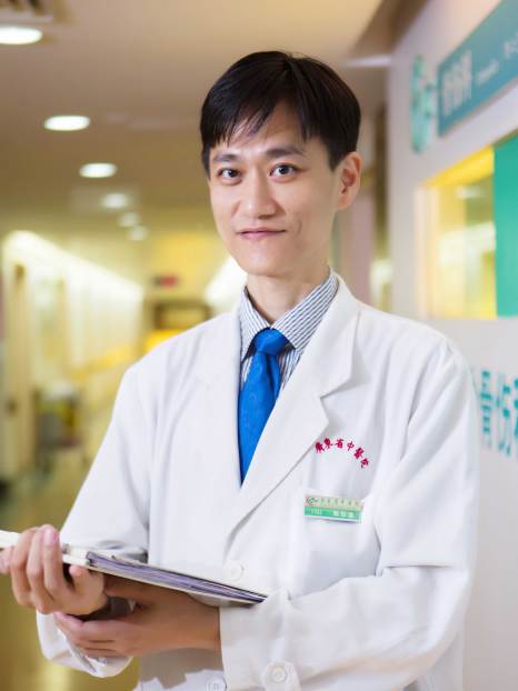 陳伯健 陳伯健