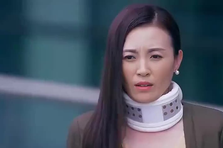 王莉(都市情感勵志劇《我是杜拉拉》中的角色) 王莉(都市情感勵志劇《我是杜拉拉》中的角色)