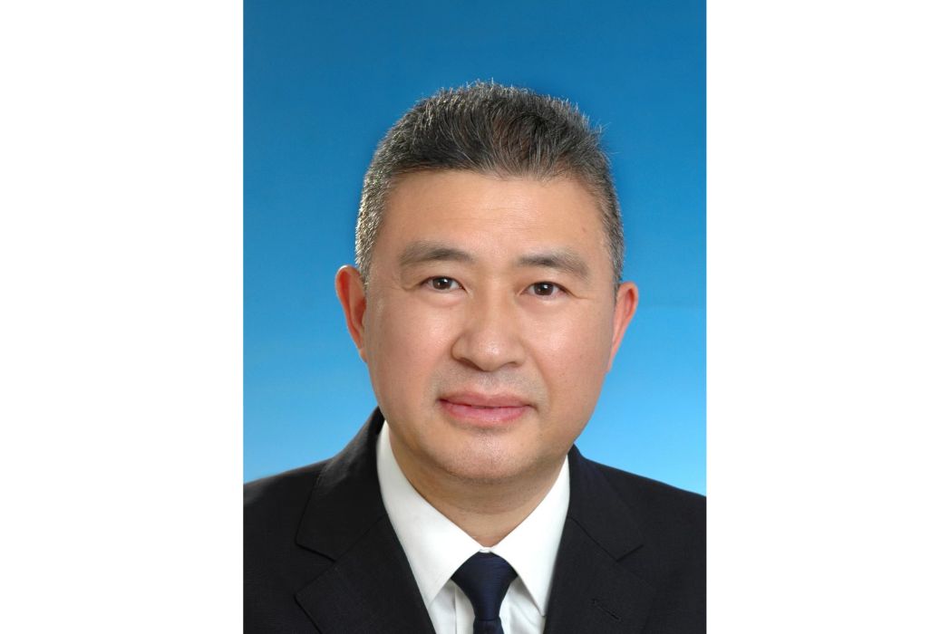 余軍(湖北省紀委監委派駐省市場監督管理局紀檢監察組組長、省市場監督管理局黨組成員) 余軍(湖北省紀委監委派駐省市場監督管理局紀檢監察組組長、省市場監督管理局黨組成員)