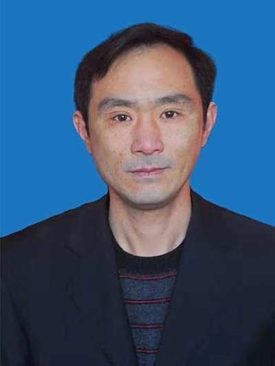 張軍橋(河南省舞鋼市財政局黨組成員) 張軍橋(河南省舞鋼市財政局黨組成員)