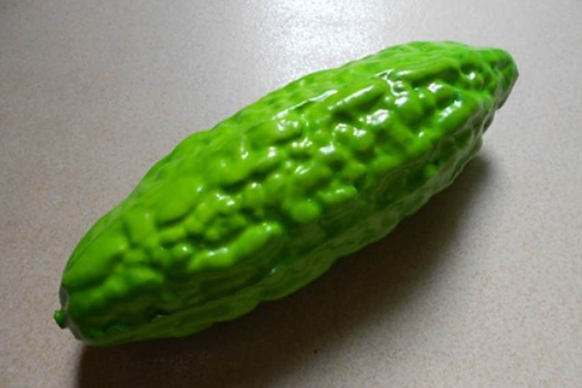 膠苦瓜