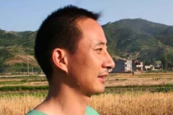 何晉先