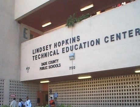 林賽霍普金斯技術教育中心