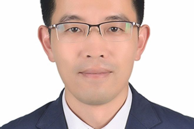 劉文(上海市浦東新區惠南鎮黨委委員,中共鶴慶縣委常委、副縣長(掛職)) 劉文(上海市浦東新區惠南鎮黨委委員,中共鶴慶縣委常委、副縣長(掛職))