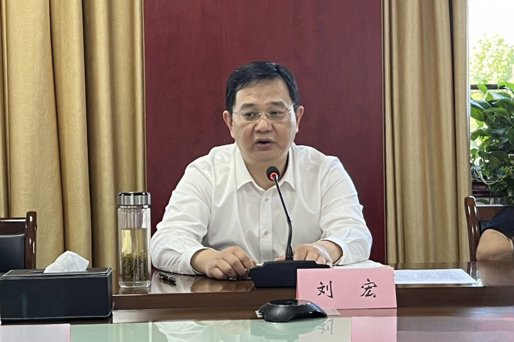 劉宏(湖北省能源局黨組書記、局長) 劉宏(湖北省能源局黨組書記、局長)