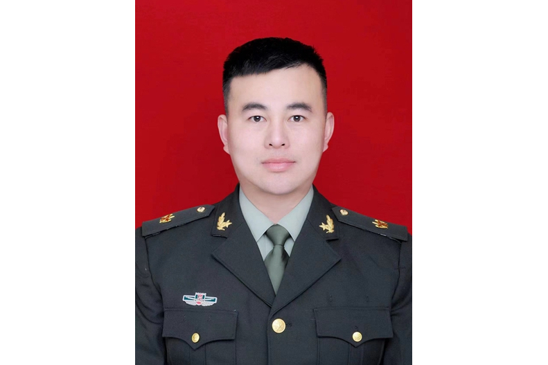 孫天賜(皖北煤電集團公司祁東煤礦武保科科長) 孫天賜(皖北煤電集團公司祁東煤礦武保科科長)