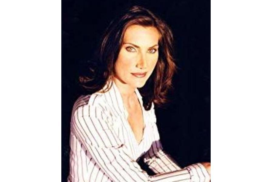 Evelyn Iocolano Evelyn Iocolano