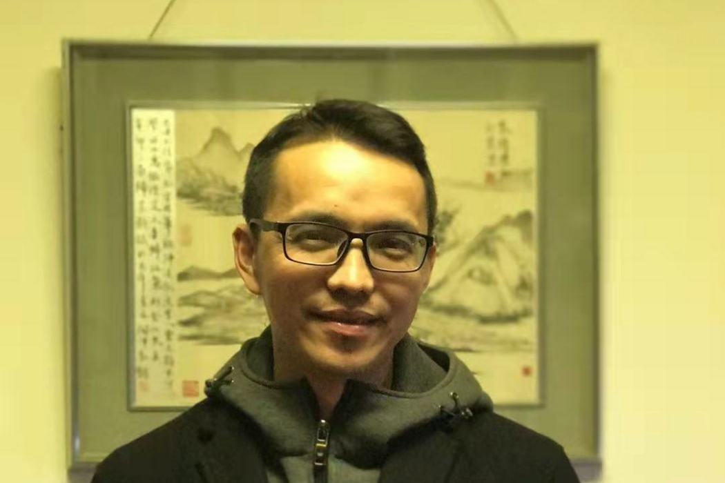 黃忠卿 黃忠卿