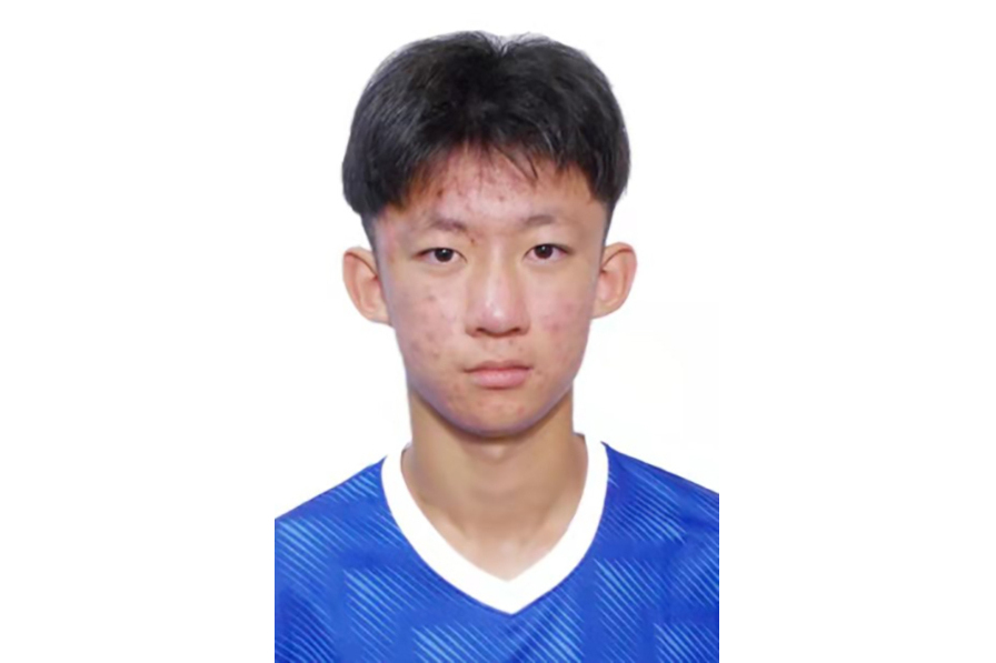 李一(2009年生中國足球運動員) 李一(2009年生中國足球運動員)