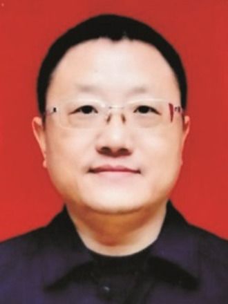 唐琳(湖南省常德市臨澧縣衛生健康局黨組書記、局長) 唐琳(湖南省常德市臨澧縣衛生健康局黨組書記、局長)