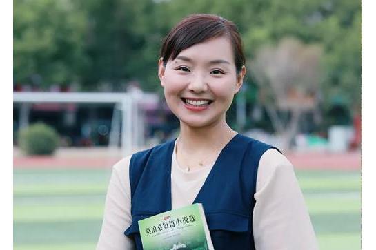 葉芳(浙江省麗水市蓮都區中山國小教育集團總校長)