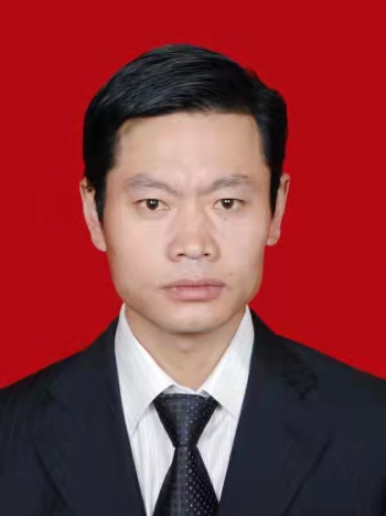 朱翔(貴州省大方縣司法局黨組書記、局長) 朱翔(貴州省大方縣司法局黨組書記、局長)