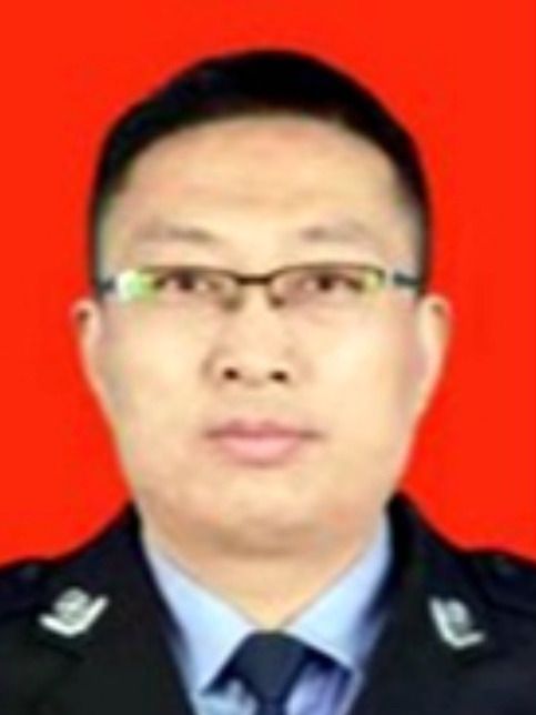 李勇斌(甘肅省天水市甘谷縣公安局黨委委員、副書記、政委、一級警長) 李勇斌(甘肅省天水市甘谷縣公安局黨委委員、副書記、政委、一級警長)