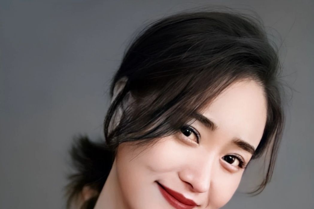 李小菲(歌手演員) 李小菲(歌手演員)