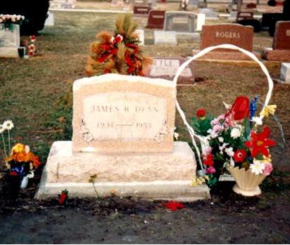 詹姆斯·迪恩墓碑