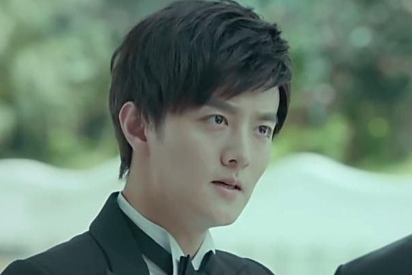季子萇(犯罪懸疑網路劇《美人為餡3》中的角色) 季子萇(犯罪懸疑網路劇《美人為餡3》中的角色)