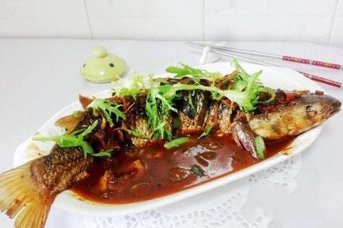辣烤梭魚 辣烤梭魚