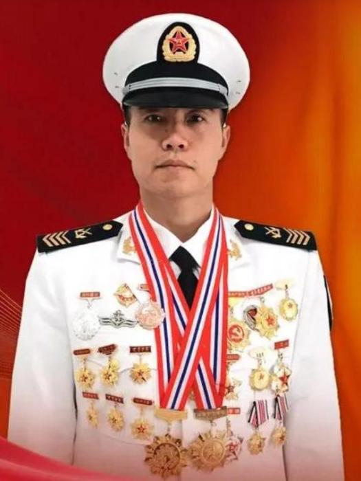 郭金海(中國人民解放軍某部隊某分隊電工技師) 郭金海(中國人民解放軍某部隊某分隊電工技師)