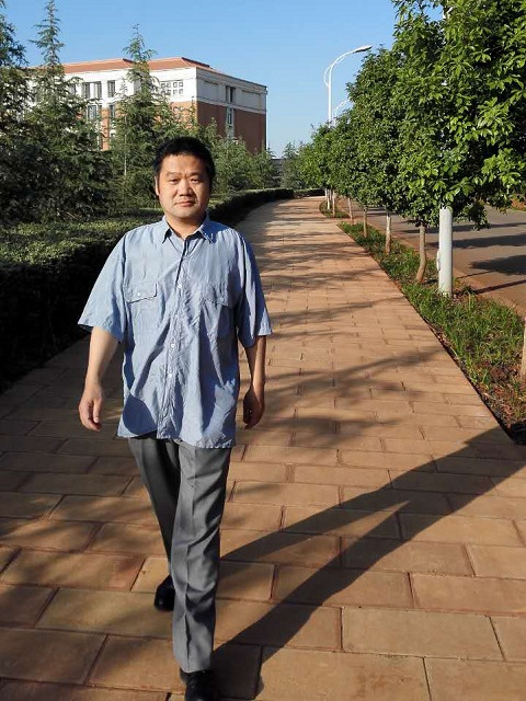 徐四川 徐四川