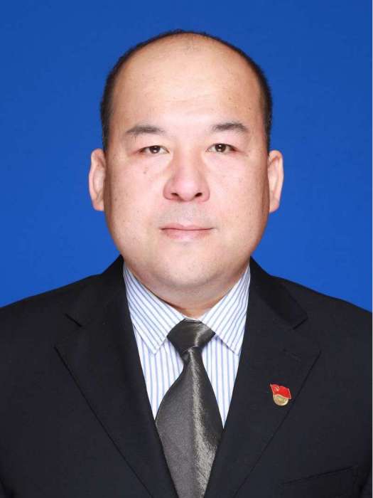 耿偉(陝西省西安市雁塔區大數據服務中心黨組書記、主任) 耿偉(陝西省西安市雁塔區大數據服務中心黨組書記、主任)