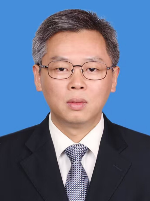 張東旭(重慶交通技師學院黨總支副書記、校長) 張東旭(重慶交通技師學院黨總支副書記、校長)