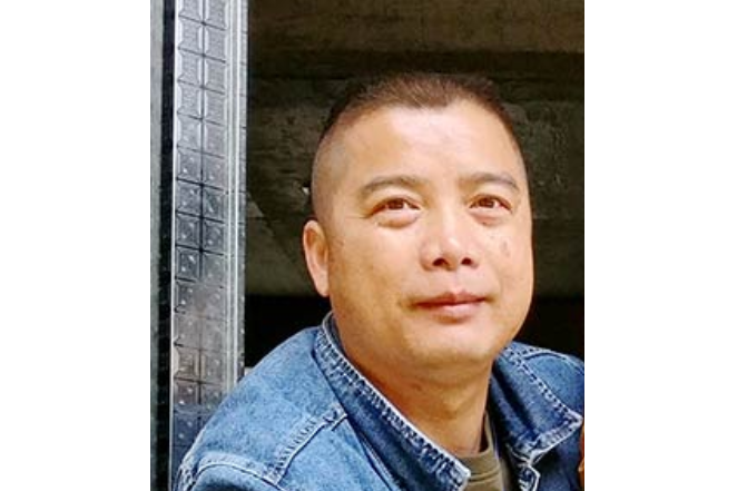 韋海波(浦北縣菸草局(行銷部)客戶經理) 韋海波(浦北縣菸草局(行銷部)客戶經理)