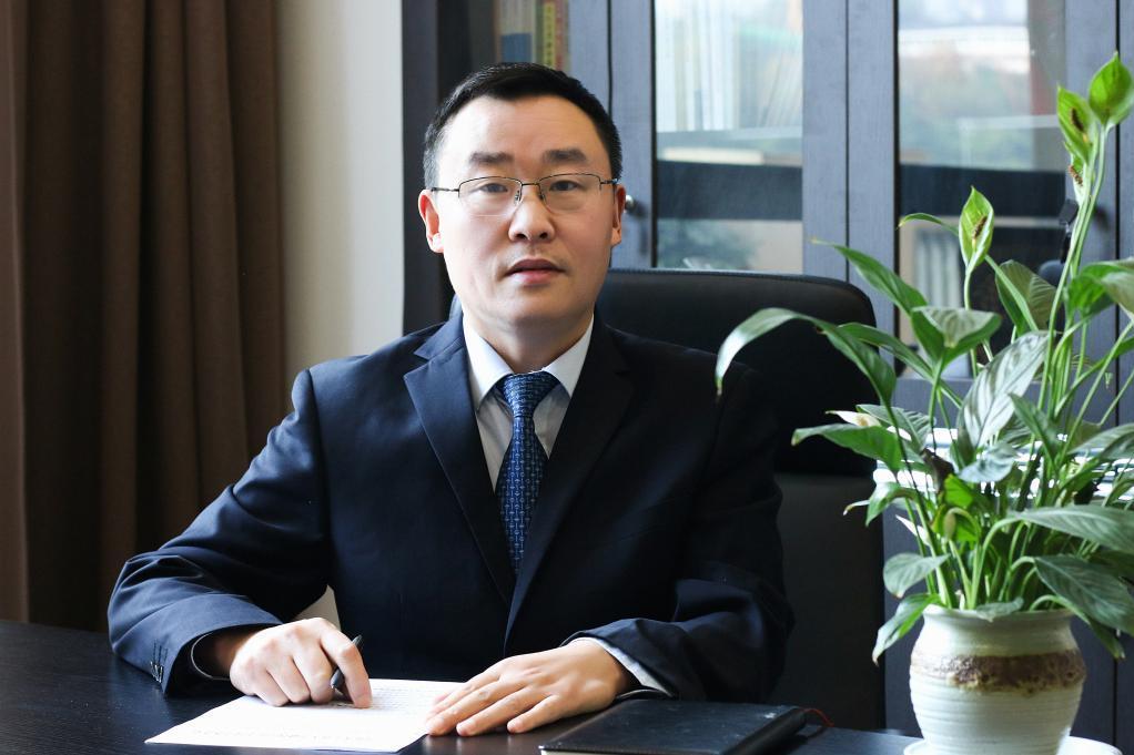 李春雷(重慶財經學院黨委委員、副校長) 李春雷(重慶財經學院黨委委員、副校長)