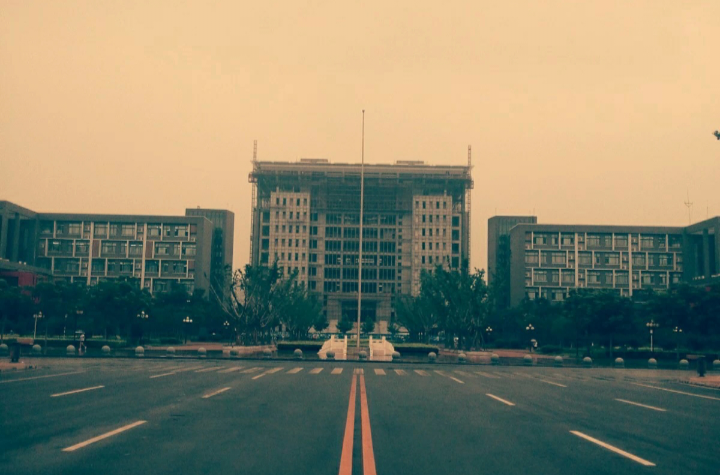 河南財經政法大學圖書館