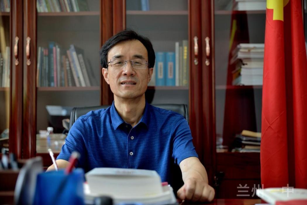 王宗信(甘肅省蘭州第一中學黨委書記) 王宗信(甘肅省蘭州第一中學黨委書記)