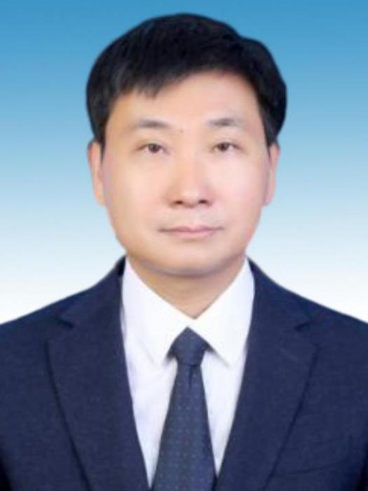 趙曉峰(山東省濟寧市太白湖新區教育局北湖度假區分局黨委副書記、區教研中心主任) 趙曉峰(山東省濟寧市太白湖新區教育局北湖度假區分局黨委副書記、區教研中心主任)