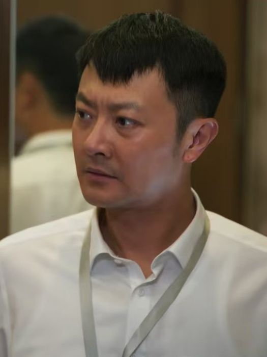 孫鵬(電視劇《三叉戟2》中的角色) 孫鵬(電視劇《三叉戟2》中的角色)
