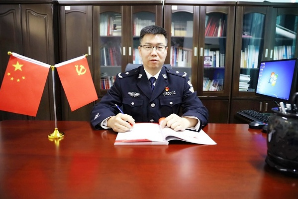 張德軍(寧夏警官職業學院黨委副書記、院長) 張德軍(寧夏警官職業學院黨委副書記、院長)