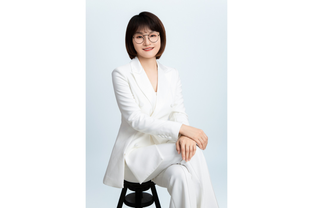施晨佳 施晨佳