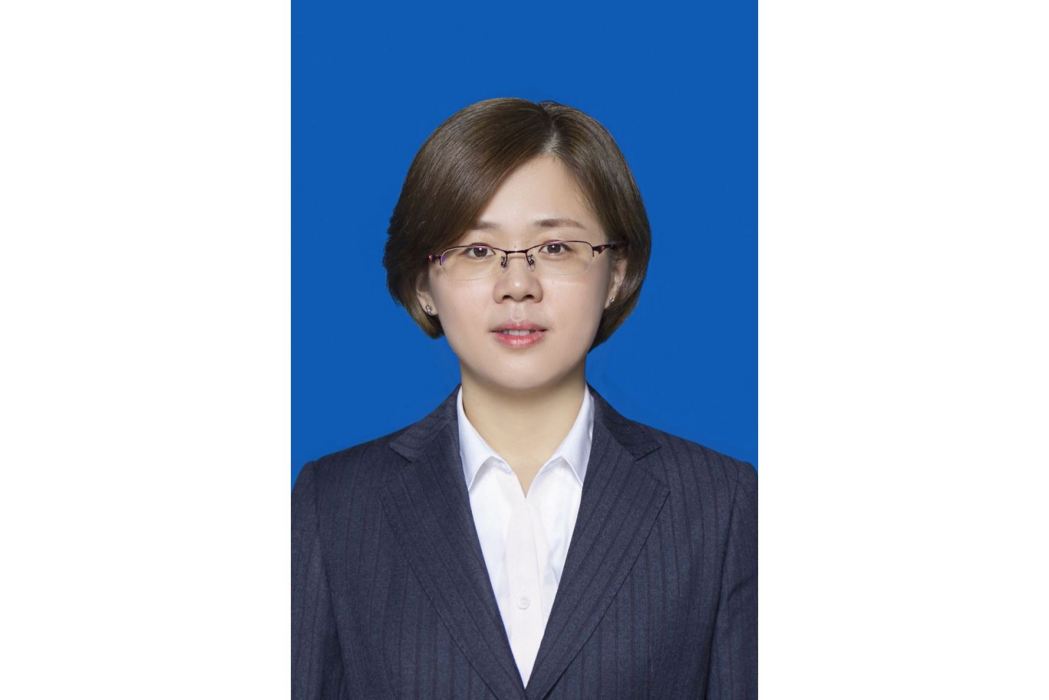 丁鑫(哈爾濱商業大學副教授) 丁鑫(哈爾濱商業大學副教授)