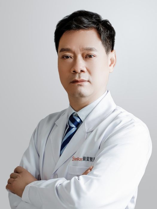 王保健(鄭州辰星醫療美容醫院技術院長) 王保健(鄭州辰星醫療美容醫院技術院長)