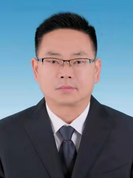岳興明 岳興明