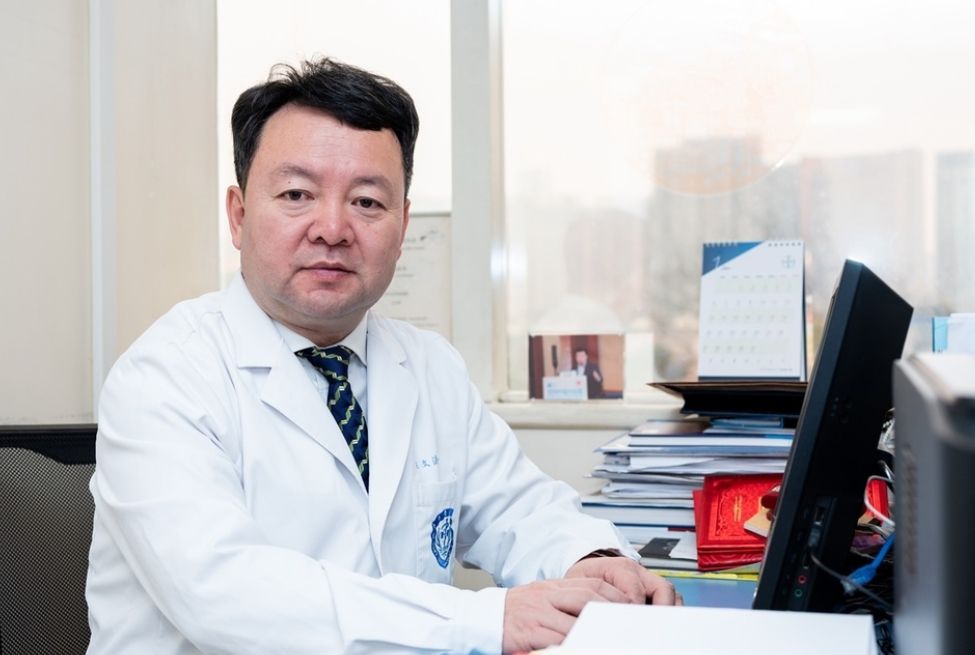 王文濤(四川大學華西醫院肝臟外科主任醫師) 王文濤(四川大學華西醫院肝臟外科主任醫師)