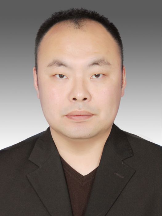 孫瑜(四川省邛崍市教育局黨組成員、副局長) 孫瑜(四川省邛崍市教育局黨組成員、副局長)