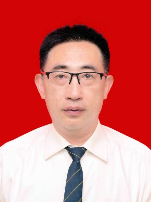 胡健(四川省達州市萬源生態環境局黨組成員、副局長) 胡健(四川省達州市萬源生態環境局黨組成員、副局長)